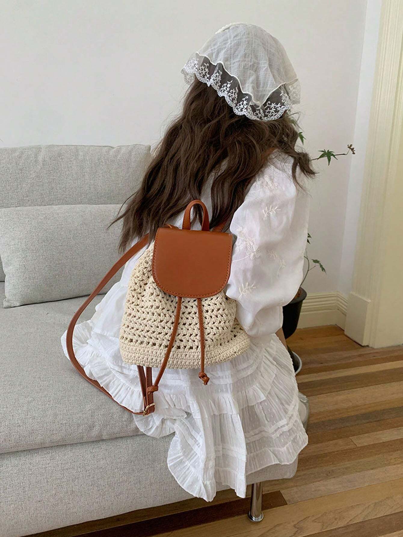 2024 New Stylish Women Backpack, Drawstring Woven Straw Beach Bag, Versatile Small Commuter Backpack